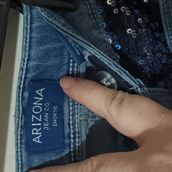 Arizona shorties shorts with sequin pocket - Picture 3 of 4